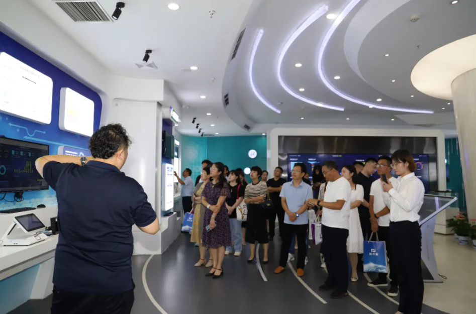 破浪前行|完美数联成功举办校企交流沙龙，助力疫情秋招更高效！(图2)