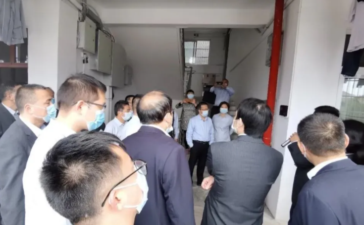 精彩纷呈！闻一多中学智慧校园多场景应用引围观！(图5)