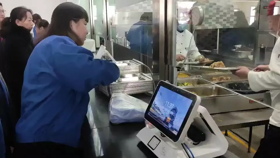 金沙贵宾热线检测中心与鄂尔多斯集团携手，共同打造智慧园区“名片”(图2)